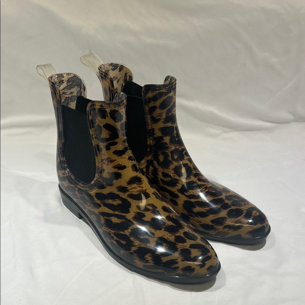 Magellan Cheetah Print Women’s  Chelsea Boots